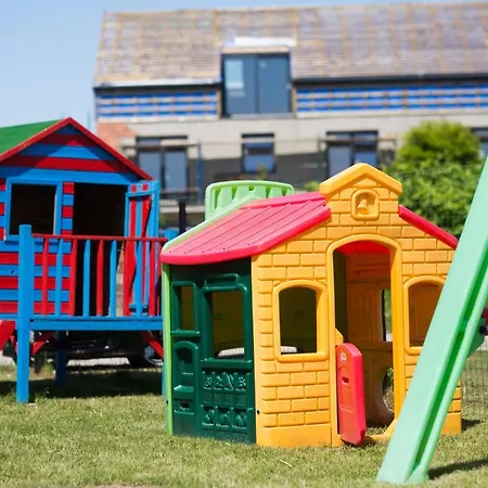 بيت خشبي Rowyhills